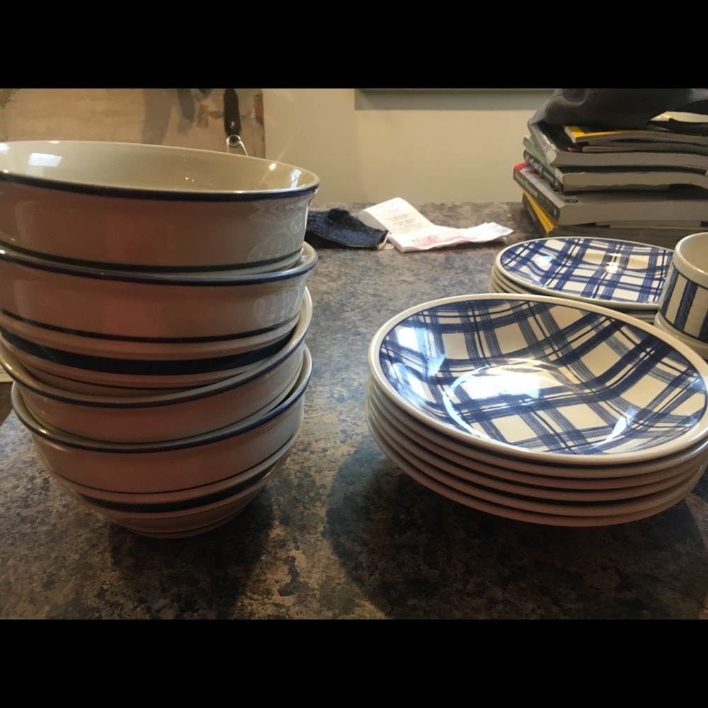 Complete dish set - Picture 5 of 5